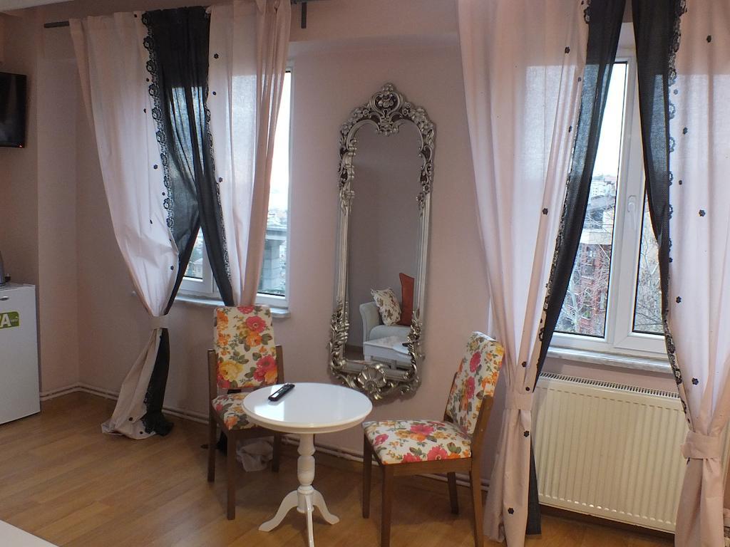 Couette-café Yesim Suites
