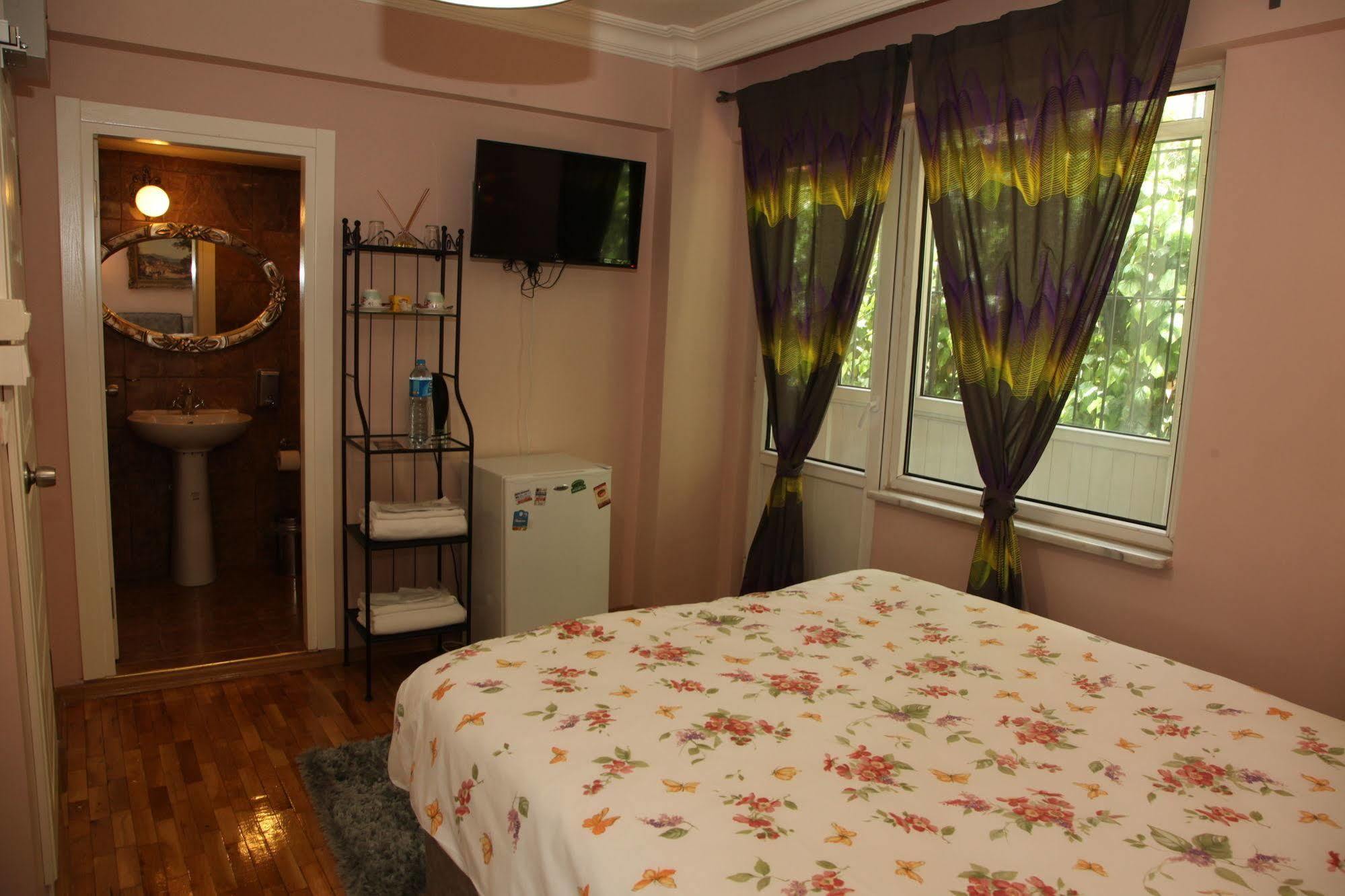 Couette-café Yesim Suites