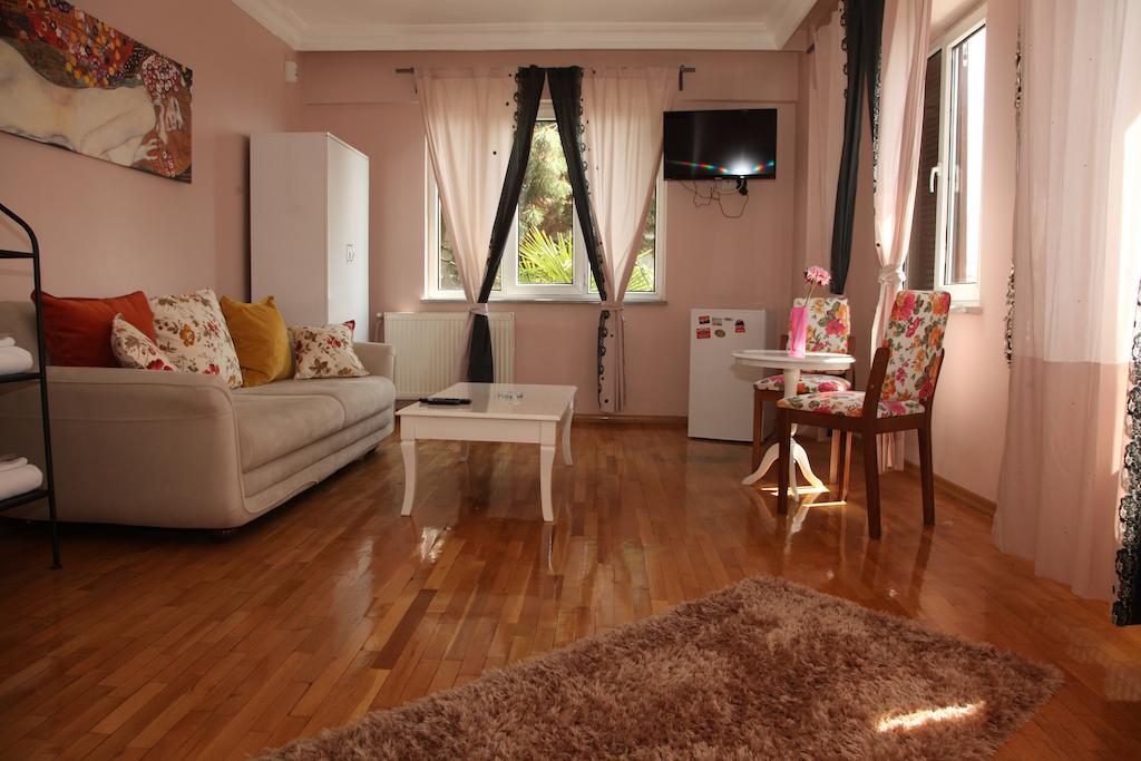 Bed & Breakfast Yesim Suites 3*